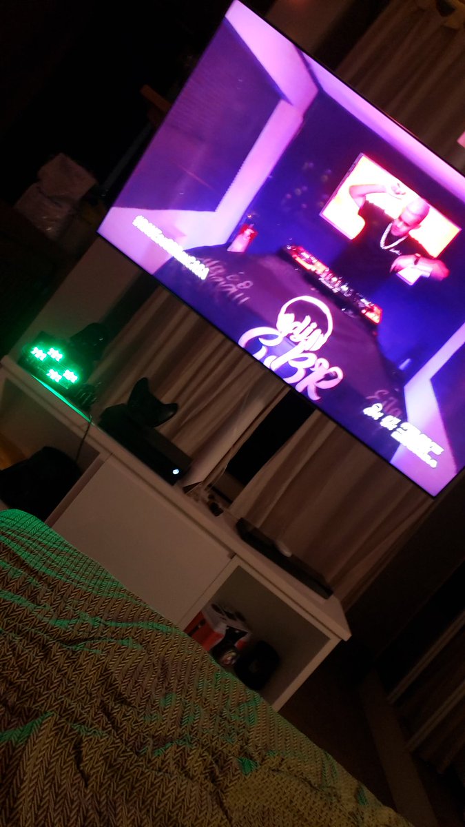 Booooraaa agitar essa quarentena #ravedogbremcasa