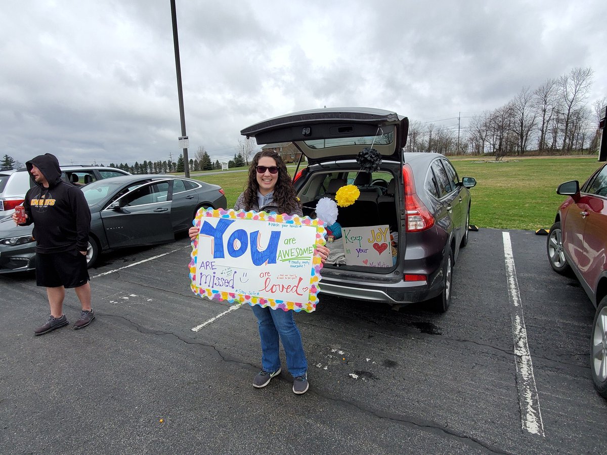 🖤It was great seeing the kids today. Some were really excited to yell hello!

🤍It was also great to see some of the wonderful people that I’m so used to seeing everyday.

💛Special Shout out to @MV_Beardsley  for being a huge support system during this time.

<a href="/MV_Knights/">Moshannon Valley SD</a>