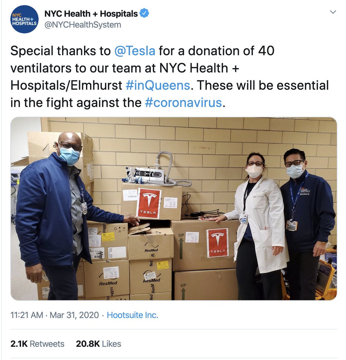 11/ Musk procures 1,000 or so "ventilators" from China. And suddenly the press is gushing all over him. (many links upcoming). He delivers "ventilators" to a hospital in the Borough of Queens, NY. The grateful medicos thank him on Twitter &, of course, he retweets: