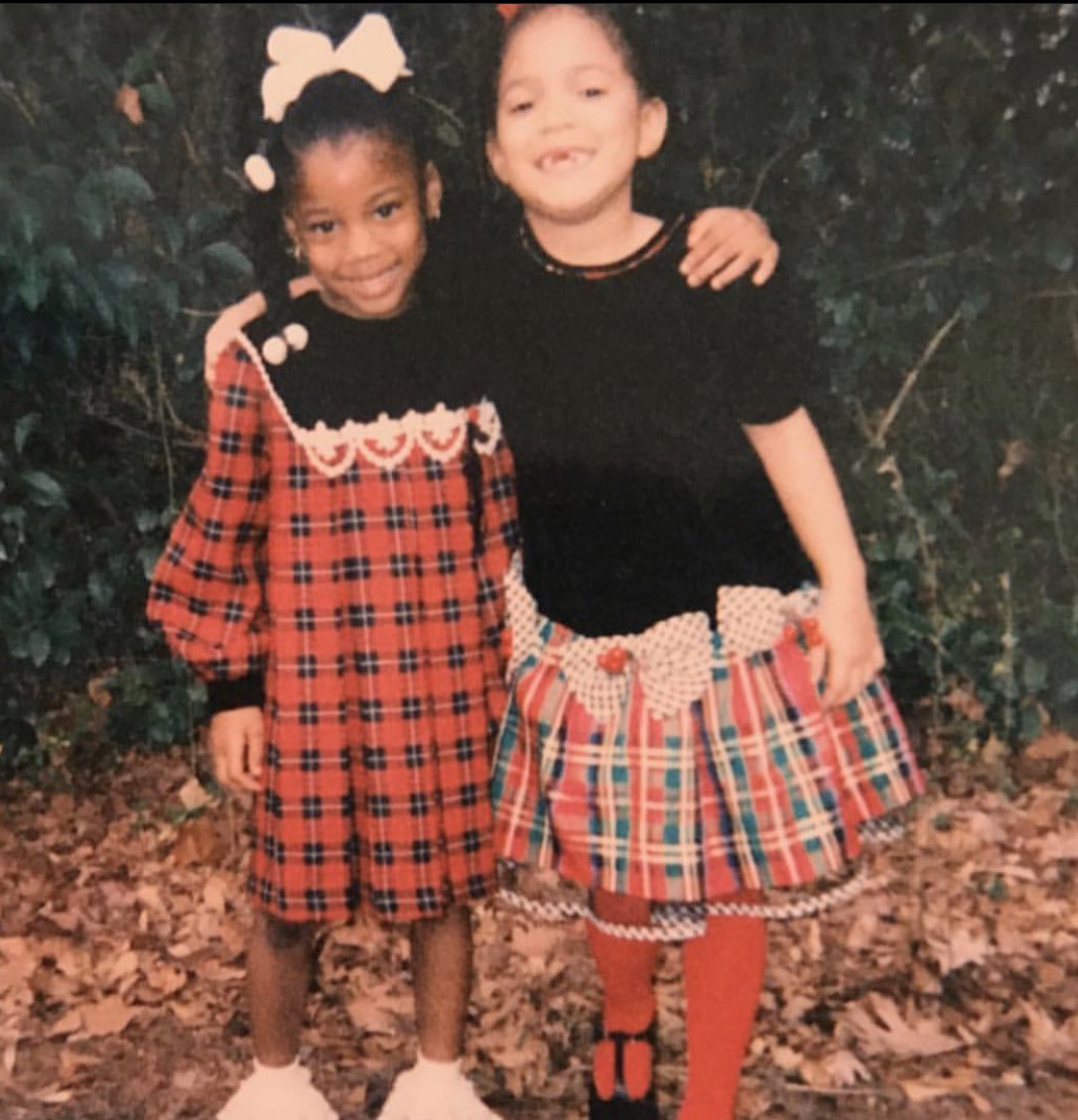jadaxmckinsey's tweet photo. My best friend is hands down the most uplifting person in my life. She gets me at every angle and I am so thankful for this friendship. #SandboxBuddies #20PlusYearsOfFriendship ❤️ https://t.co/TaDwE80POv