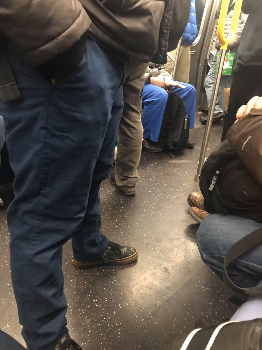 kshaughnessy2's tweet photo. This from a health care worker. He says crowded trains are adding more risks to essential workers already scared of exposure.  Q line from Coney Island. He says  N train is packed by Queensborough Plaza stop @NY1  #coronavirus #COVIDー19 https://t.co/iZYhzAmDaL