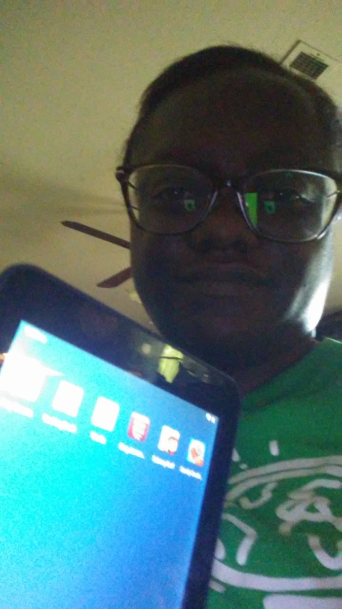 YourfavoriteSLP's tweet photo. Playing my favorite games Cooking Dash and Words with Friends on my IPAD @JJJohnsonElem https://t.co/yAIU0CSM5Z