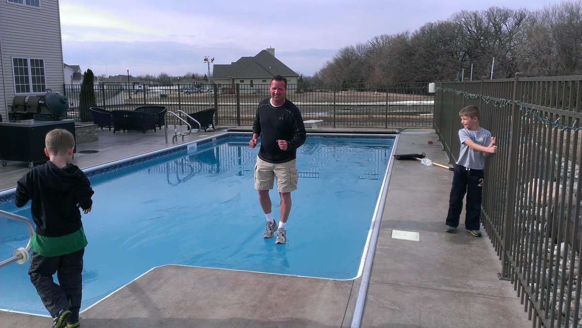 mitchellhanso25's tweet photo. I can walk on water https://t.co/iXZrMNHDto