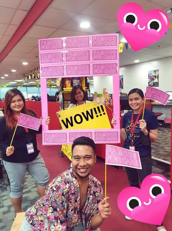 Our EP Makati team is ready to be famous for care!  #NewTMobile  #FamousforCare <a href="/johnEelliott/">John Elliott</a>