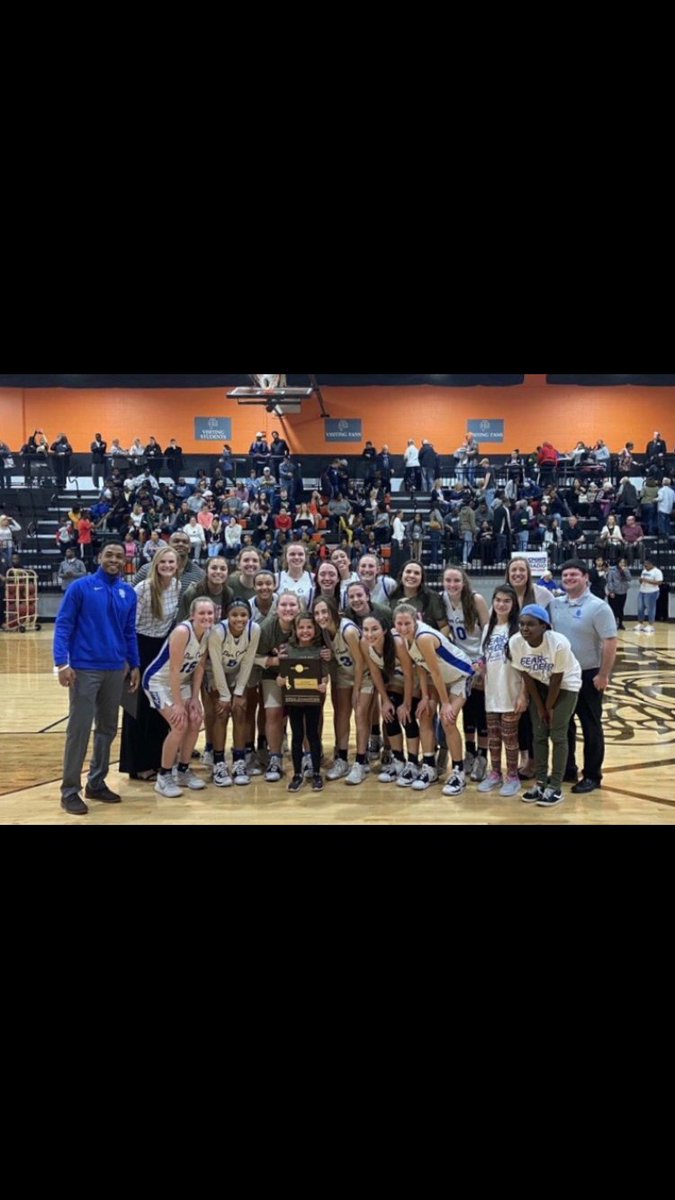 DC_LadyHoops's tweet photo. C'mon @notthefakeSVP, get us on that #SeniorNight! 
Deer Creek-Edmond, 8 seniors, 22-4 record, Ranked #2 headed to the Oklahoma State Tournament, Regional &amp; Area Champs. We want to thank &amp; send, Daija, Brenna, Bri, Skylar, Sabra, Caitlyn, Ally, &amp; Rylie out right! #AudrasArmy https://t.co/GNVUVVd2bL