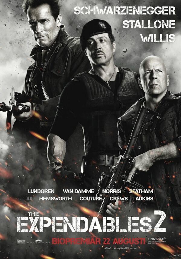 soraidey1962's tweet image. The #Expendables2
いや楽しすぎだろこれ
前回ただ出てきただけのシュワルツェネッガーとちょっとしゃべったブルース・ウィリス、今回もちょい役かな？と思ったらなんだこれ！！面白すぎだろ！！
あと最初の方クリヘム！？かと思ったらお兄ちゃんのリアムへムズワースだった