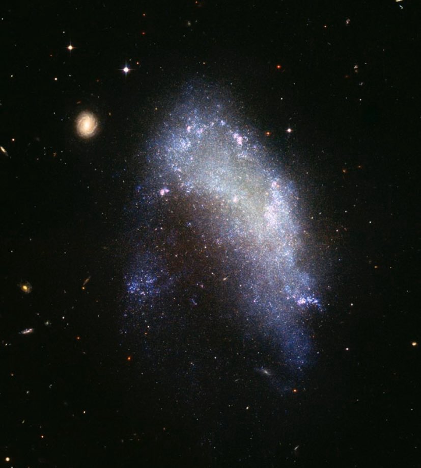 jenleebutler's tweet photo. this is what nasa saw on my birthday?? it’s so pretty https://t.co/kS6eBYAAGo