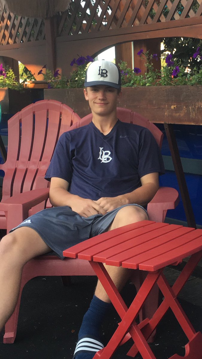 RKChorpita's tweet photo. Congrats @carsonchorpita❤️!so very proud - great things await⚡️UBCEngineering⚡️⁦@AcademyLSS⁩ ⁦@LangleySS⁩ ⁦@Langleyblaze⁩ ⁦@ubcengineering⁩ ⁦@CloverdaleMHA⁩ https://t.co/vg5z34hWl6