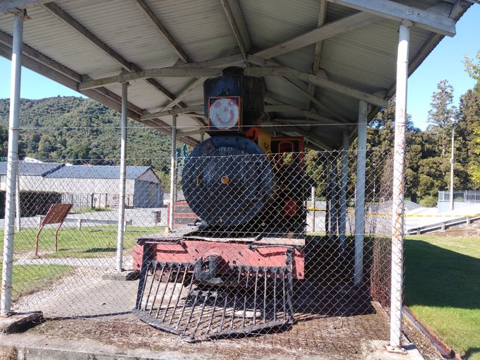 In 1940, the Timaru Harbour Board sold R28 to Burke's Creek Colliery in Reefton on the West Coast; it served the Colliery and State Mines Department until 1948. The good people of Reefton put R28 on display and  @AitkesAndPains kindly took these photos. There ends the tale of R28.