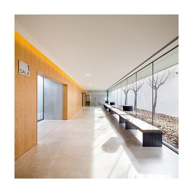 FilippoPoli's tweet photo. Tanatorio en Sant Vicenç de Castellet, fotografiado para @@bb_arquitectes, @plasencia_arquitectura. Publicado en @divisare_ @baunetzmedia, @dezeen @arqacom @architonicag. #arquitectura #architecture…

📸 https://t.co/fDC0aorio9 via https://t.co/3vNsnmIRe2 https://t.co/nx5YR2jjVc