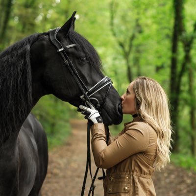 val_chiasson's tweet photo. #NouvellePhotoDeProfil https://t.co/GXIg3Z8jCE