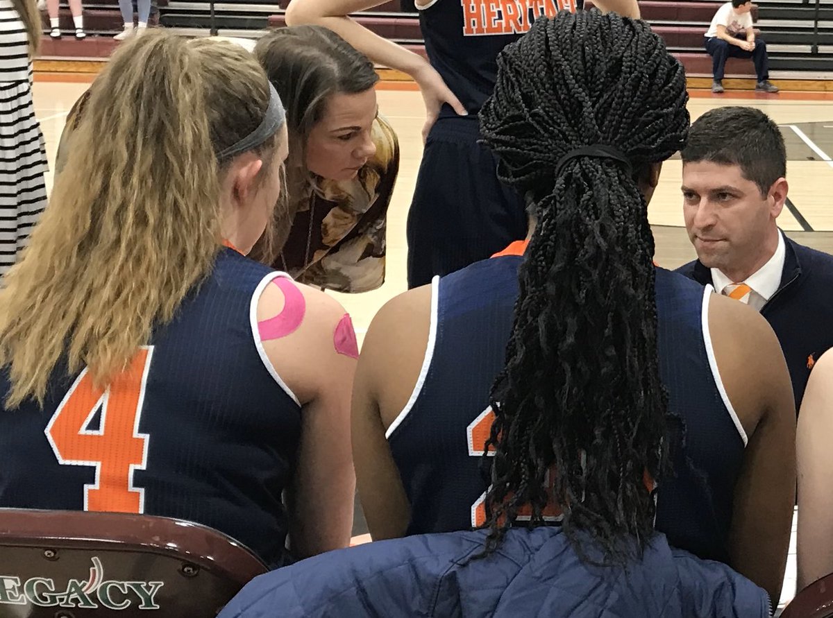 CoachMalashock's tweet photo. I have been challenged by @CoachRogers_. You have 24 hours to respond, or (and?) you donate $20 to local charity. Then, nominate four coaches. You have to post a pic (or four?) of you coaching. Great memories! I nominate @coachsjeffrey, @ScottMoore23, @Oakdale_GBB &amp; @vaught_cody https://t.co/OKe5ZcEX0t