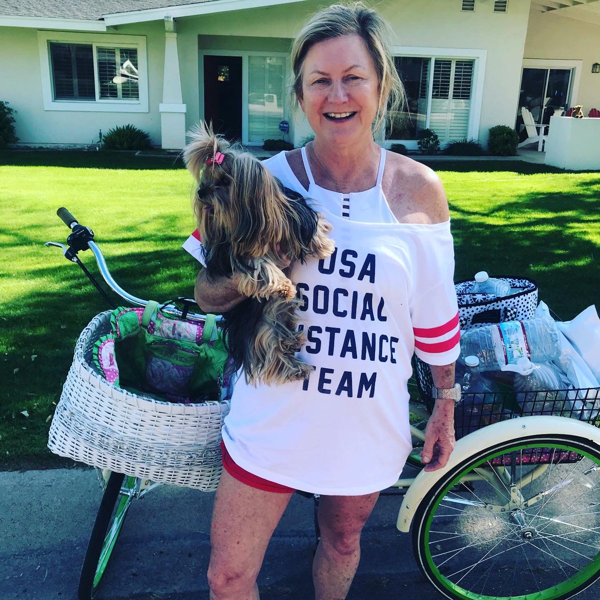 GRITSGAL's tweet image. I’m proud to announce I have started a new position with USA Social Distance Team! You can find me on my bicycle with @thatyorkie the next few weeks! 🇺🇸 #socialdistance #socialdistancing #coronavid19 #covıd19