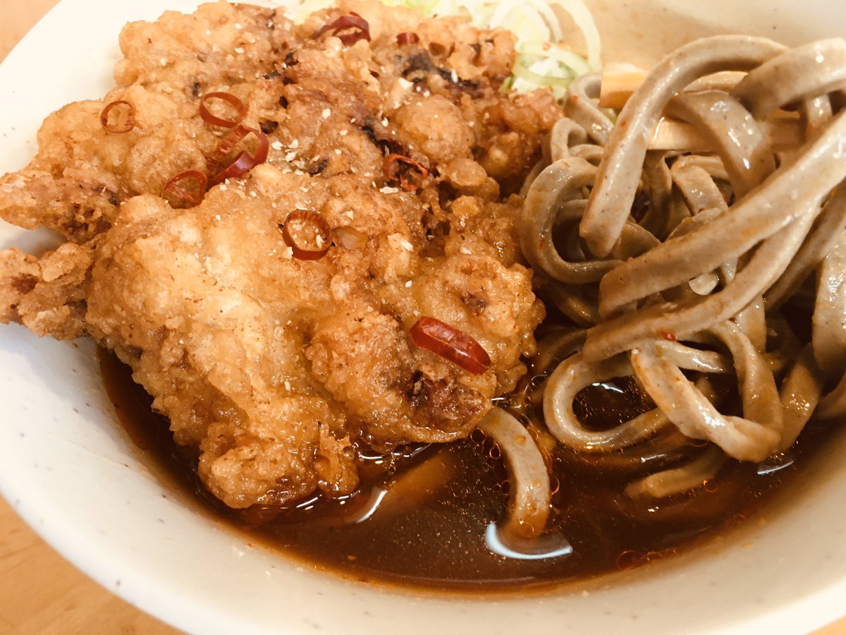 一 そば こんにちは 本日から新商品 イトヨリ鯛天 100円 を販売します 淡白な白身魚でオススメです 15時まで とりカツ丼 販売します 太蕎麦も人気ですよー