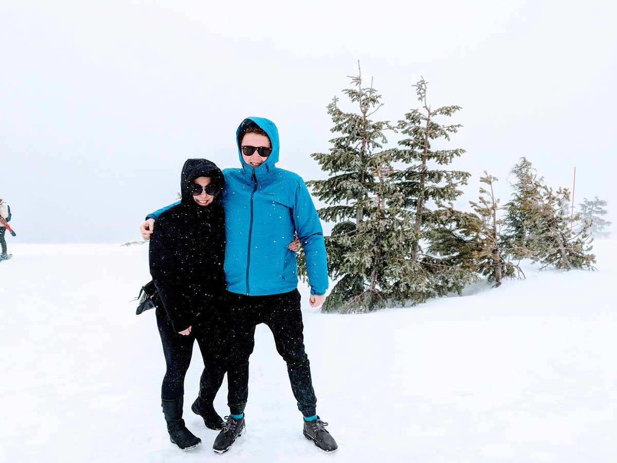 @OdloUs Can't wait to get can on the open road with <a href="/BeccaBandit/">Rebecca Goglia</a> #roadtrip #Giveaway #BeatCovidTogether #CraterLake #Oregon #nationalparks