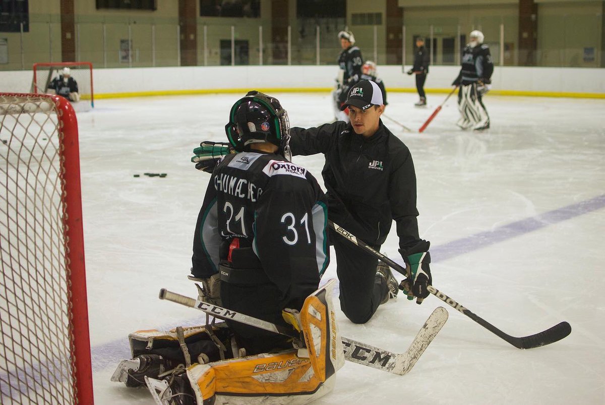 Coaching photo nominated by <a href="/tatemaris/">Tate Maris</a> I nominate <a href="/pp_lamoureux/">Pierre-Paul Lamoureux</a>