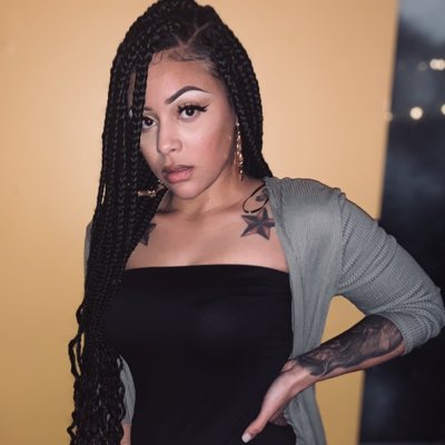 Kayylicious93's tweet photo. #NewProfilePic https://t.co/8azFrvRM8p
