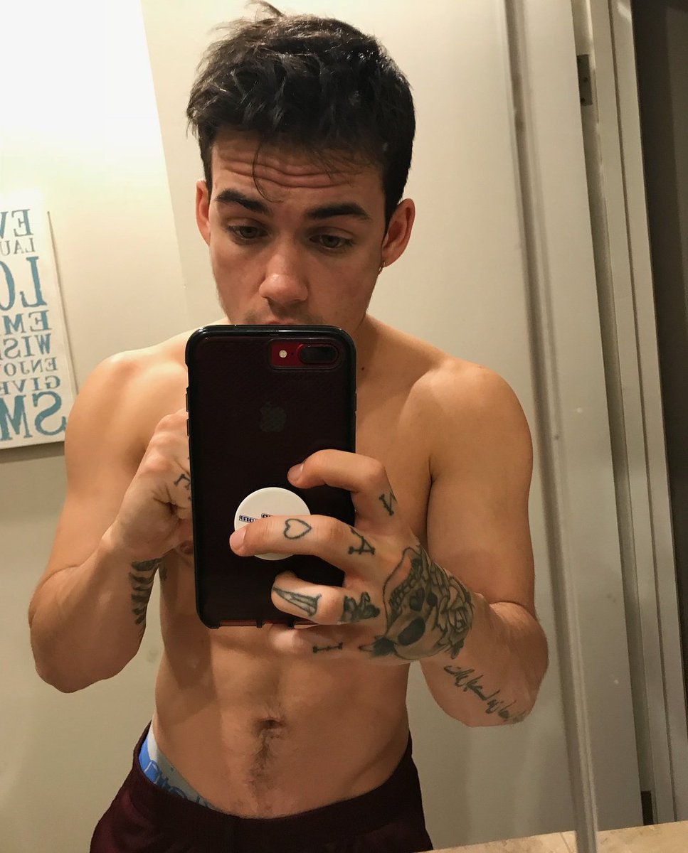 🌊》I don't want to spend the night alone ...
♡=MD

#SexRol