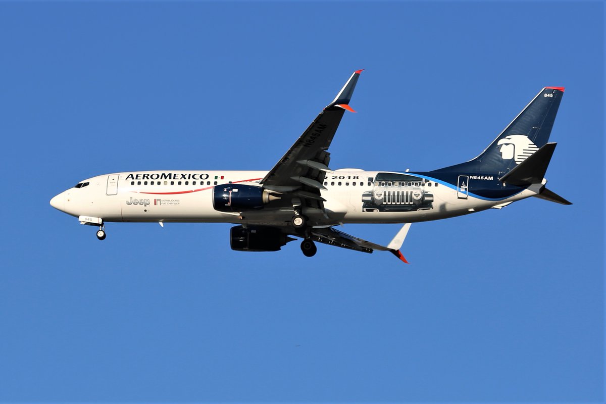 AAAvPhotography's tweet photo. #N845AM @Aeromexico @AeromexicoUSA #Boeing #B737-852(WL) landing at @JFKairport #Aeromexico #avgeek #canonphotography #aaavph https://t.co/xILYrsSHal