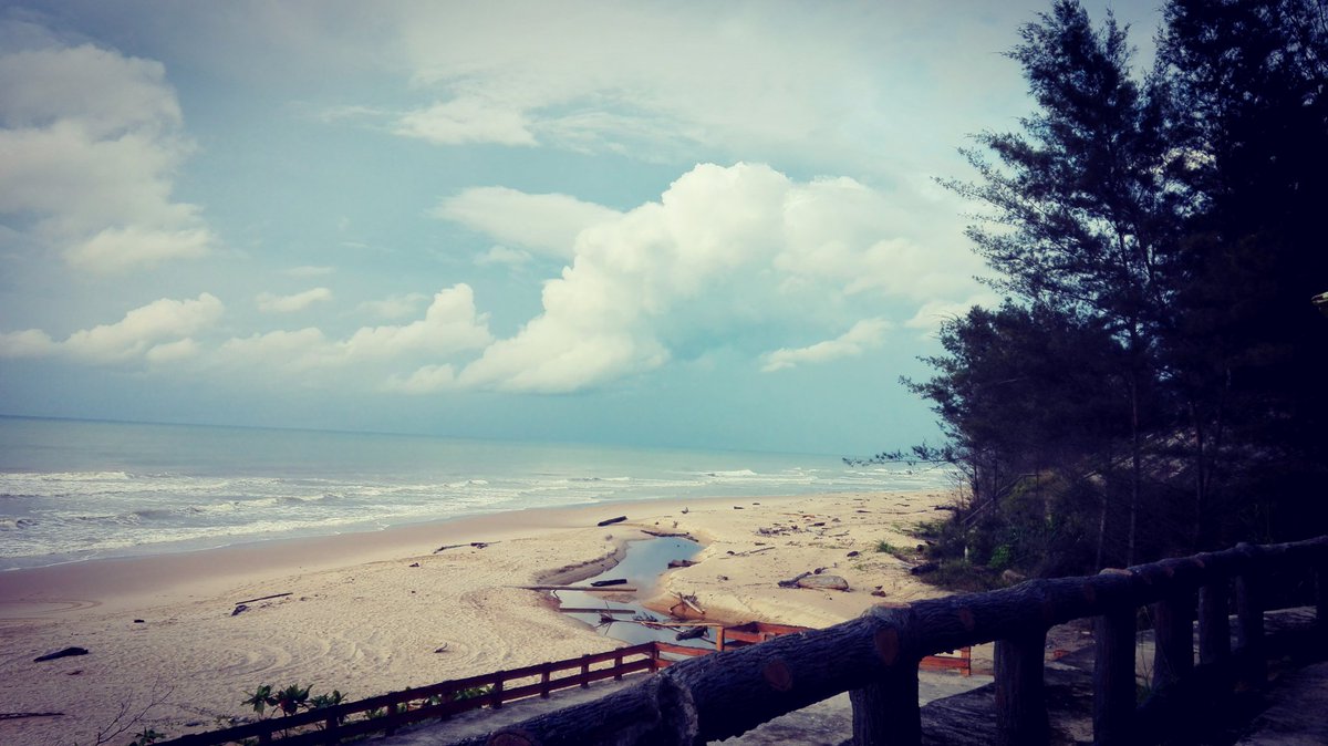 hapsashinta's tweet photo. I am challenging everyone to post a photo you've taken from a place you've been. The only thing is that you NOT appear in it. Just a pic, no description. Let's flood profiles with landscapes to ease this isolation. https://t.co/cyrgb0JZno https://t.co/iraMNn7oYR