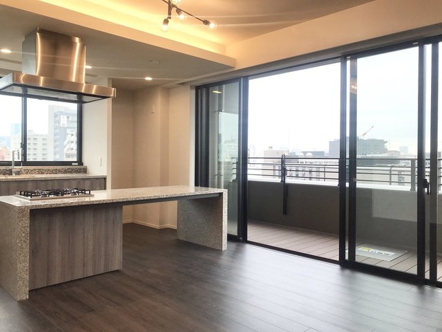 ট ইট র Goodroom グッドルーム 新しい暮らし 新しいよろこび T Co Ozomydz9fn 大理石のアイランドキッチンが魅力的 暮らしやすさを大切にした 細やかな優しさのあるお部屋 東京 表参道 新築 デザイナーズ 賃貸 引越し T Co