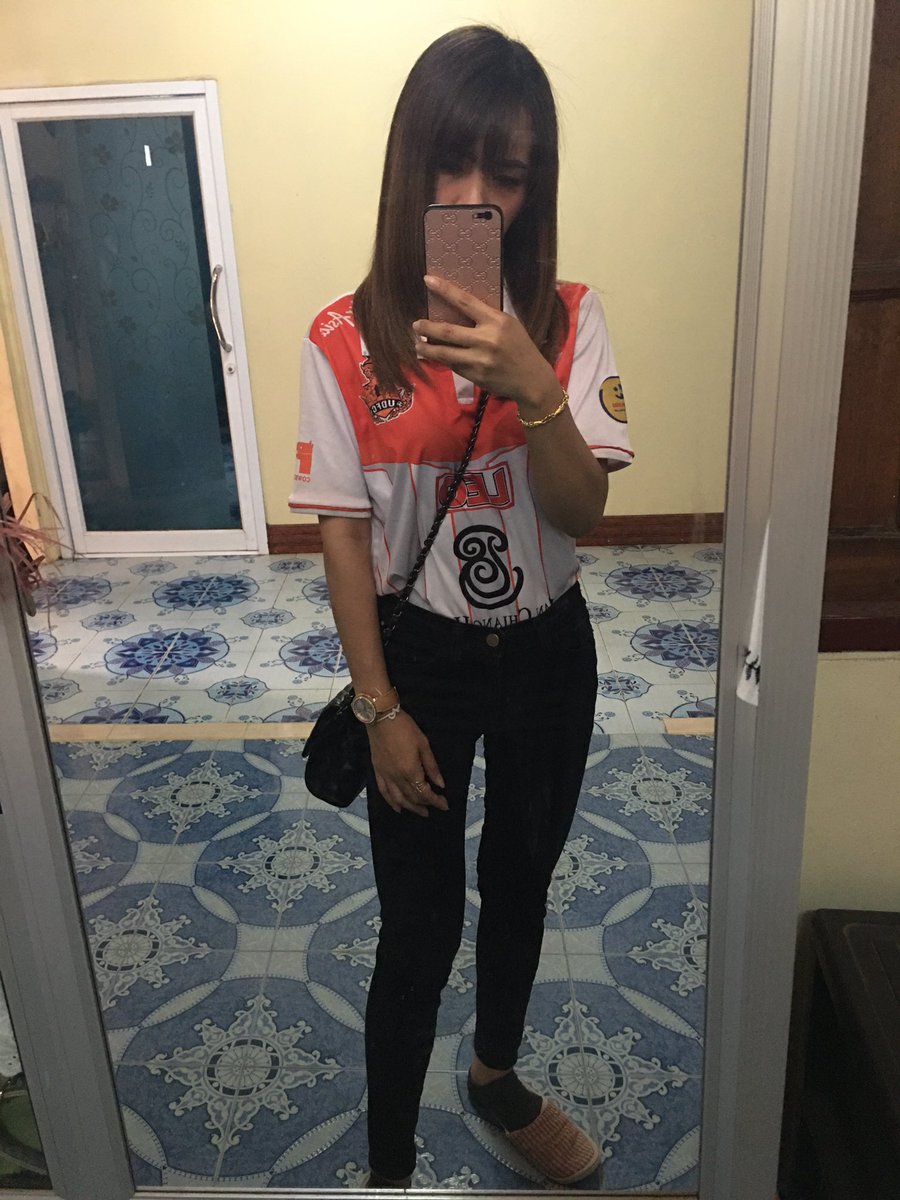 anny15143133's tweet photo. อาการเบื้องต้นไม่มีไข้ อาการต่อไปไม่มีตังค์🤣🤣 https://t.co/MsAreIcqiy