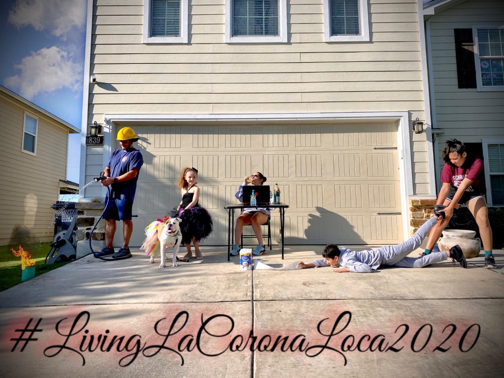 Pagestar81's tweet photo. Started taking FREE #LivingLaCoronaLoca2020 pics for my neighborhood. Let’s share and get have a little family fun with our #QuarantineLife !!! https://t.co/IG3qlCAXEy