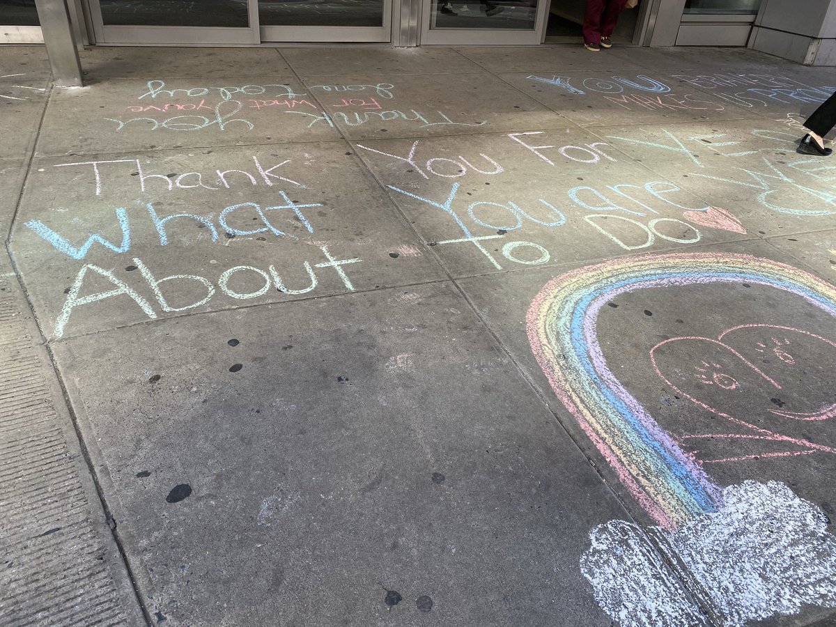 Dr_NOvchinsky's tweet photo. These warm my heart!
Thanks Lisa Hamilton - our awesome #liver social worker for contributing to this beautiful work!
#CHAMStrong @MontefiorePeds @MontefioreNYC https://t.co/X0dqYk4LXO