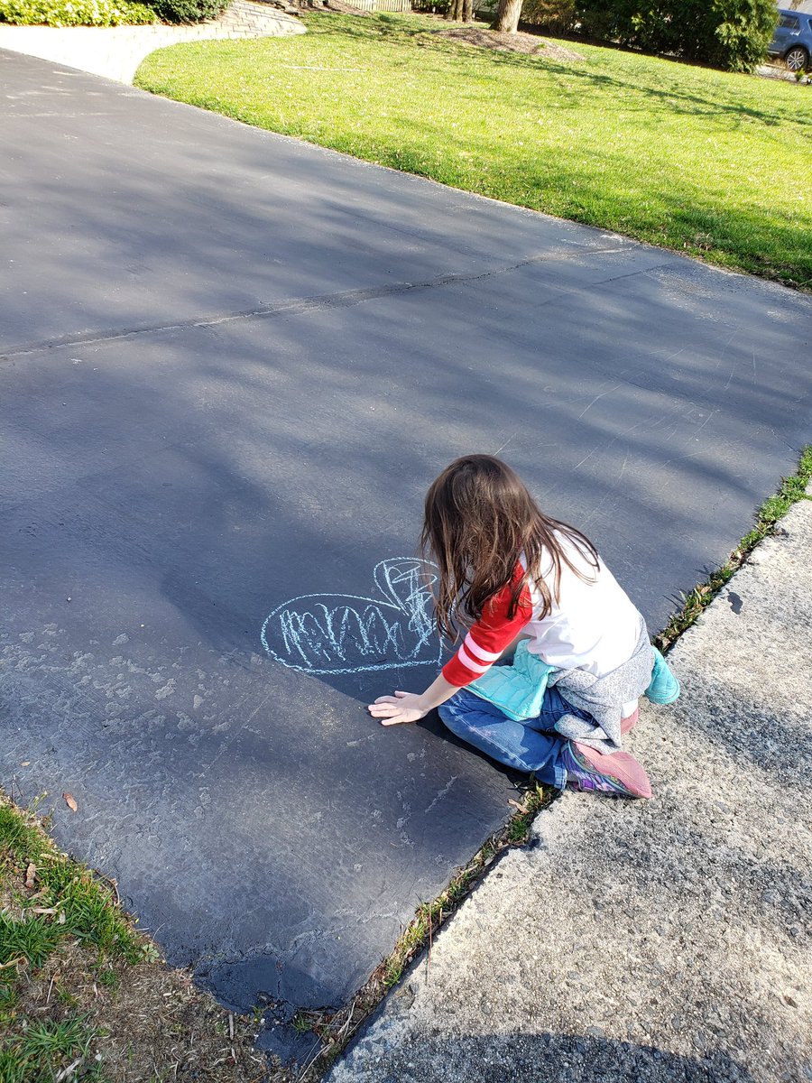 Danielle Ferrara tweet media