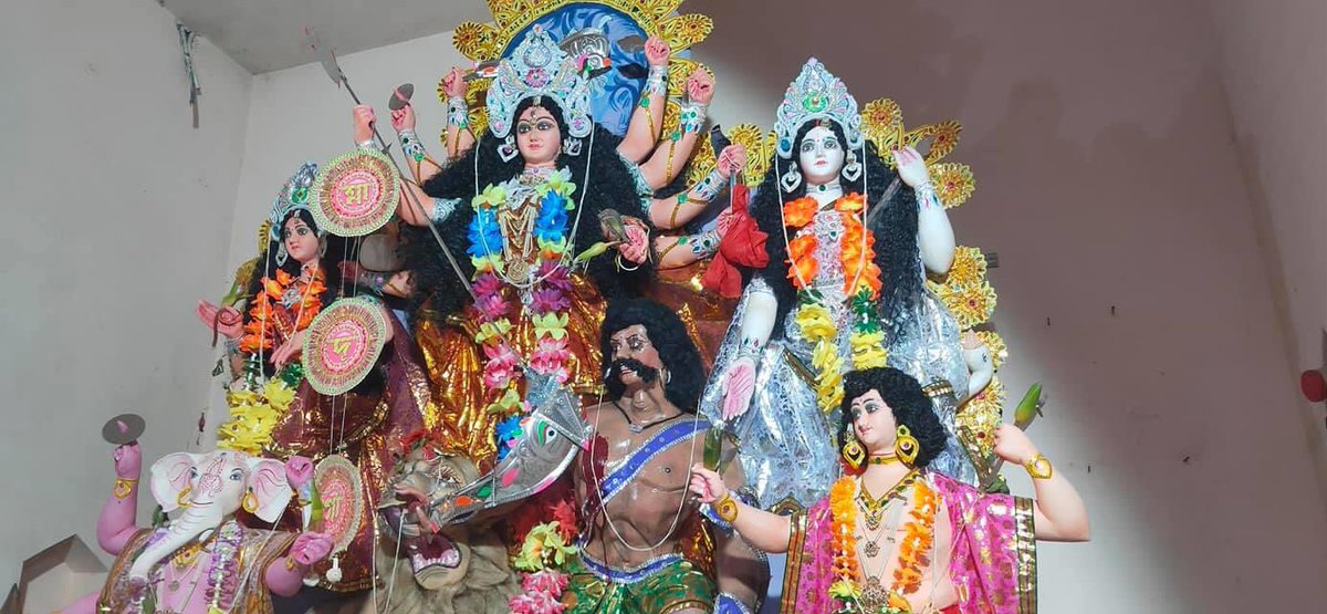 Amitava_BJP's tweet photo. মায়ের সন্ধি পূজা সম্পূর্ণ হইলো।
সবার মঙ্গল করো মা, সবাইকে খুব ভালো রাখো।। #JoyMaaBasantiMaa
#SaveCorona #StayHome
🙏🙏🙏🙏🙏🙏🙏 https://t.co/98BcKguFoV