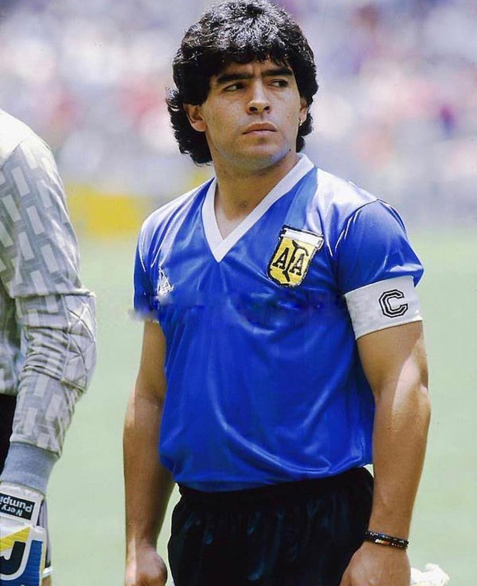 "Jugué contra Inglaterra pensando en Malvinas. Sentimentalmente, hice culpables a cada uno de los jugadores ingleses de lo que había pasado en el ’82" (1996).