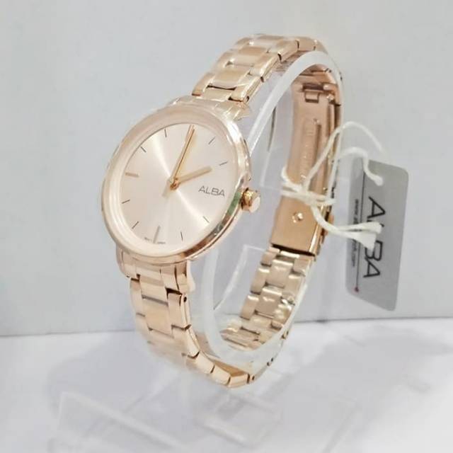 Saya menjual Jam Tangan W... seharga Rp650.000. Dapatkan produk ini hanya di Shopee! shopee.co.id/gladstonestore… #ShopeeID