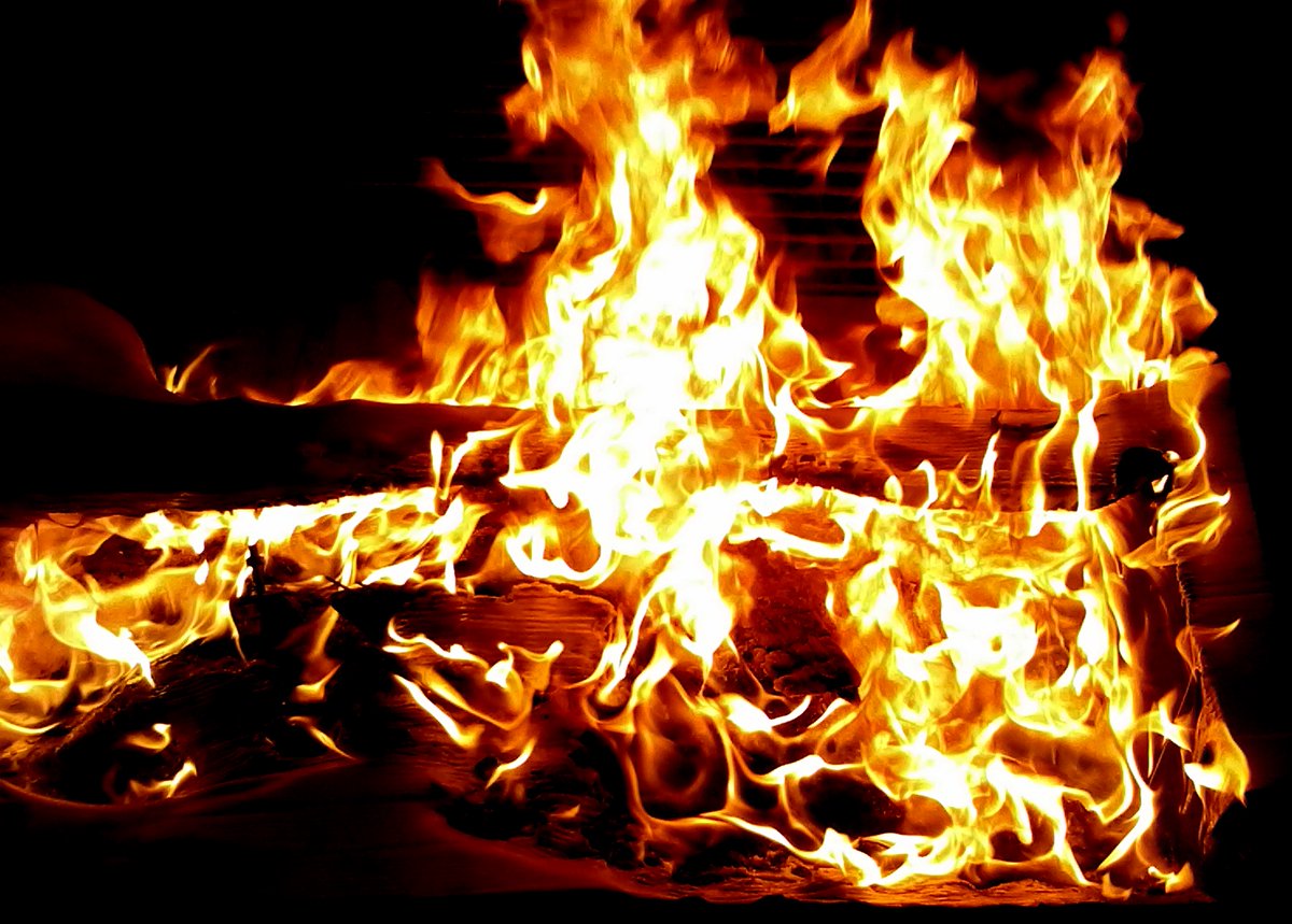 I was wondering this, not joking, but coronavirus becomes net viral, now, is no joke, or some to take advantage, or use it for proffit, and if some comapanies use it, name it in advertising, sht, dont u see?, stop sht man, or it Will b worse 4 all "Dante's inferno"