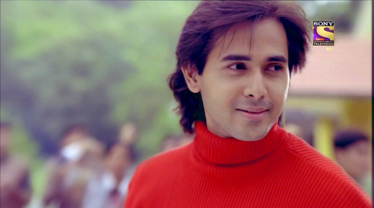 And then came the storm which blew her and us off our feetSameer a carefree smile on his face among a sea of people while his soul was haunted by the loneliness of a past that has seeped him deep into the dark P.s- this fine man  #YehUnDinonKiBaatHai