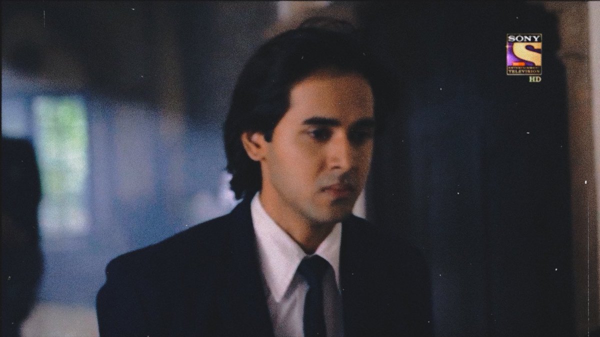 And then came the storm which blew her and us off our feetSameer a carefree smile on his face among a sea of people while his soul was haunted by the loneliness of a past that has seeped him deep into the dark P.s- this fine man  #YehUnDinonKiBaatHai