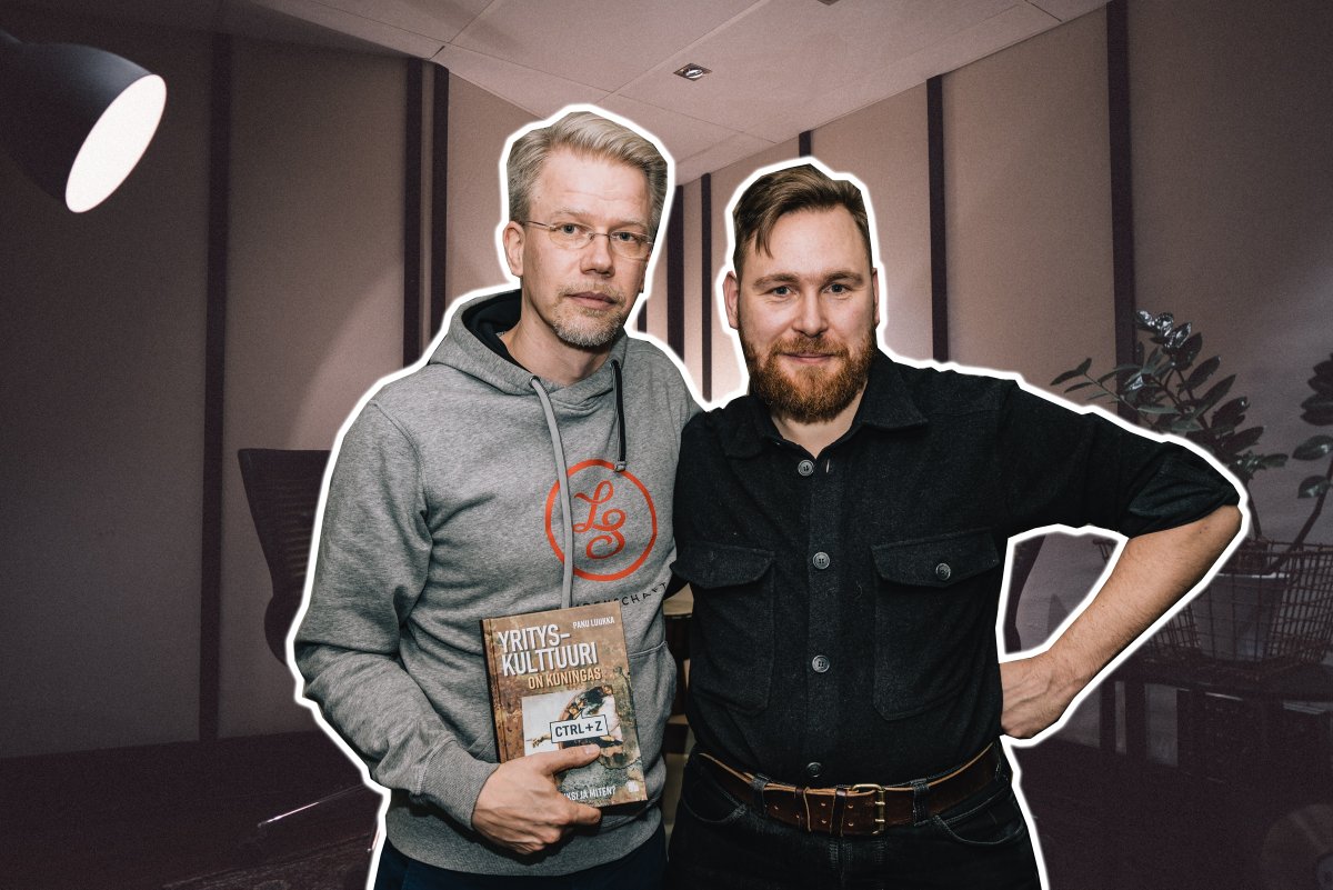 "Työpaikka voi nostaa ihmisen itsetuntoa. Mä haluan, että Varusteleka olisi sellainen työpaikka." – Valtteri Lindholm, Varusteleka Oy
Kuuntele uusin 'Yrityskulttuuri on kuningas' jakso esim Spotifysta 🎧 shorturl.at/ozAKW  tai katso YouTubesta 📹
 shorturl.at/dRVX7