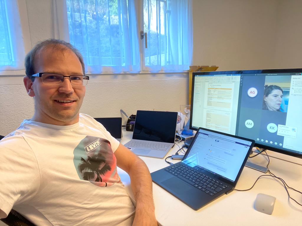 basevision's tweet photo. How we currently work - what does your home office look like? Share your workplace!
#baseVISION #BaseVISIONFamily #StayAtHome #Homeoffice #Workremotly #remotework #remoteworking #virtualteam #shareyourpic https://t.co/Nyfkloemn8