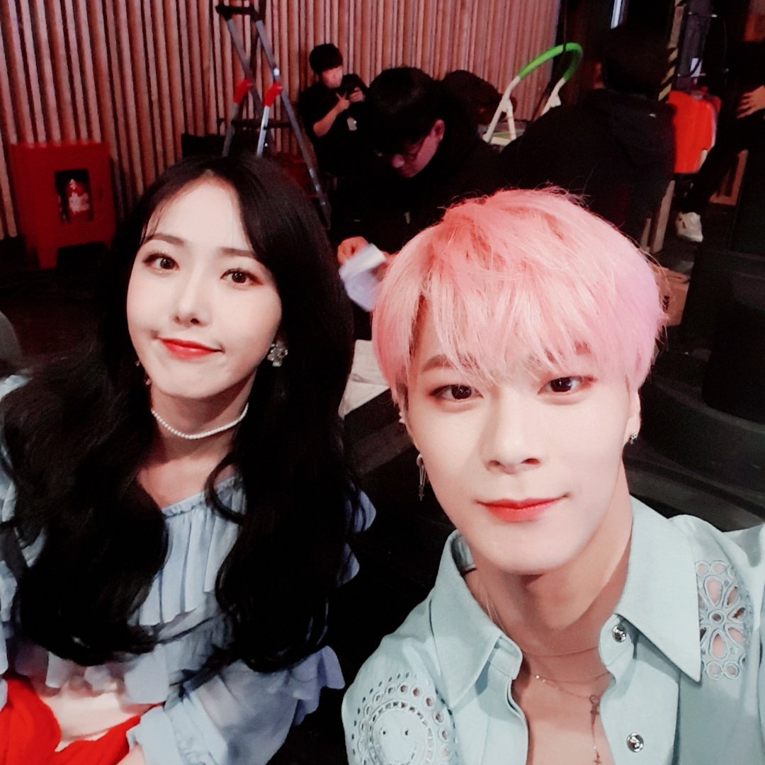 sinb and moonbin the famous childhood friends
