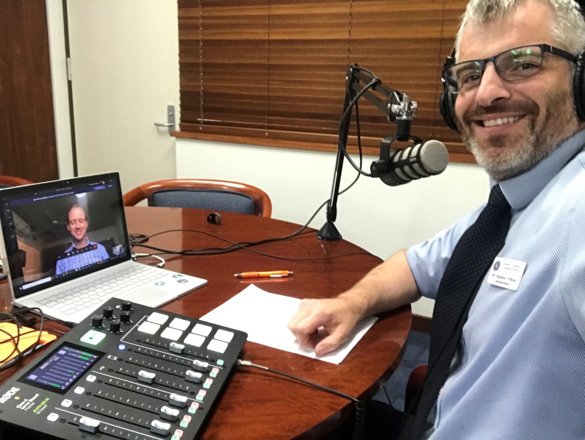 matthewo_brien's tweet photo. Just released the latest Podcast talking with Sean Cowan from Koombana Physiotherapy on taking care of your body while remote working or learning. Single pass recording is awesome! https://t.co/kiA95KVJTL @rodemics #rodecaster #podmic #physiotalk #workingfromhometips https://t.co/zt8XXK4B6Y
