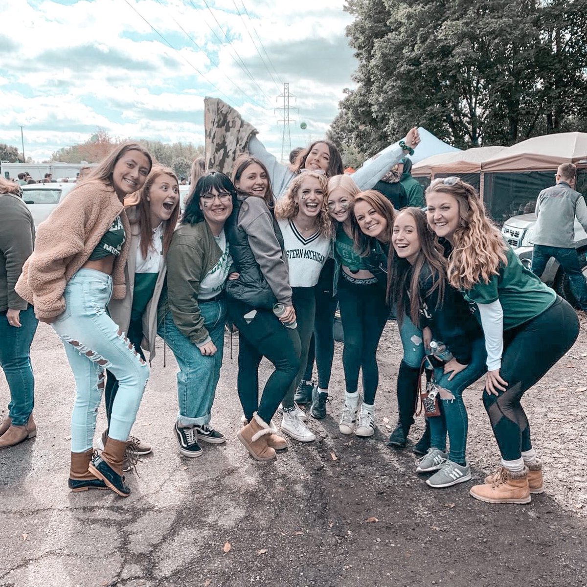 Tri Sigma ✩ Omicron tweet media