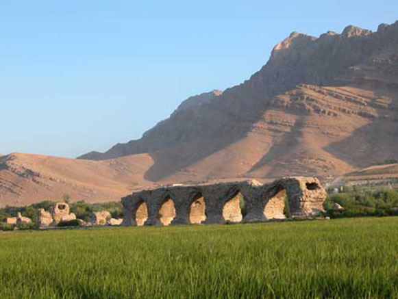 Going to the Shapuri Bridge this evening in my Iranian cultural heritage site thread. It's an historical bridge in Lorestan Province from the Sassanid era. It had 28 arches, but only 6 of them are still in good condition, and some are no longer standing.