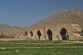 Going to the Shapuri Bridge this evening in my Iranian cultural heritage site thread. It's an historical bridge in Lorestan Province from the Sassanid era. It had 28 arches, but only 6 of them are still in good condition, and some are no longer standing.