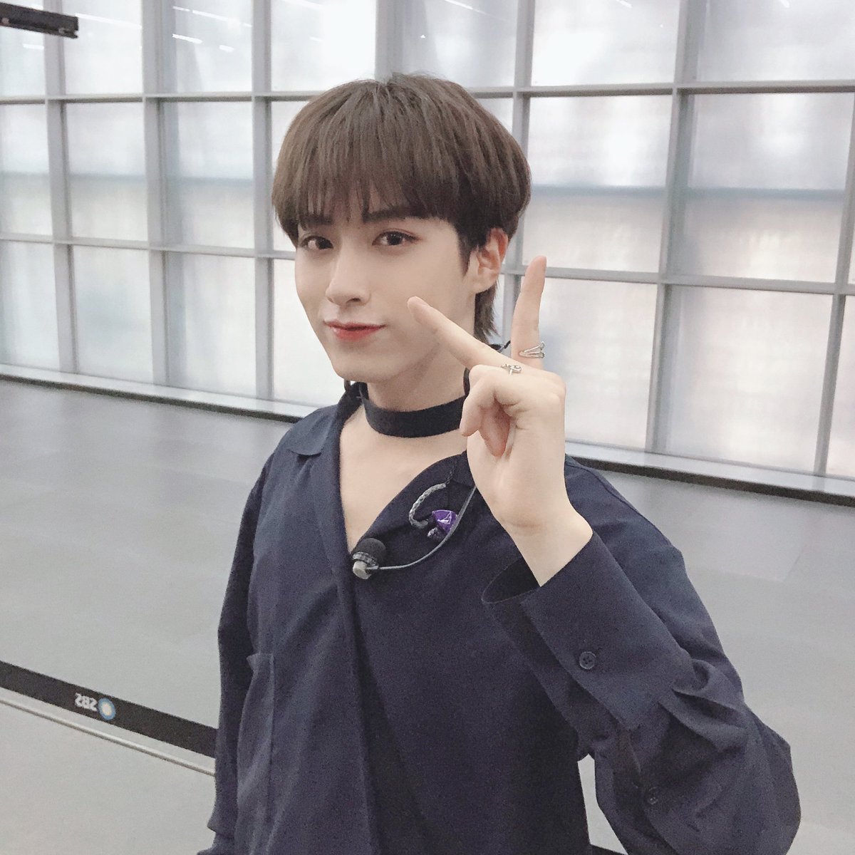 official_ONEUS's tweet photo. [#시온]
뭐라고오?! 오늘 음방이 결방이라고요?!?! 그럼 달님들 못 보잖아?!?! 보고 싶을까바 사진 투척!! (쿠궁) 그래도 아쉬워하지마요! 우리 아돌라에서 만나용~❤️❤️❤️🌎❤️🌙 https://t.co/VoEFhSc5HD