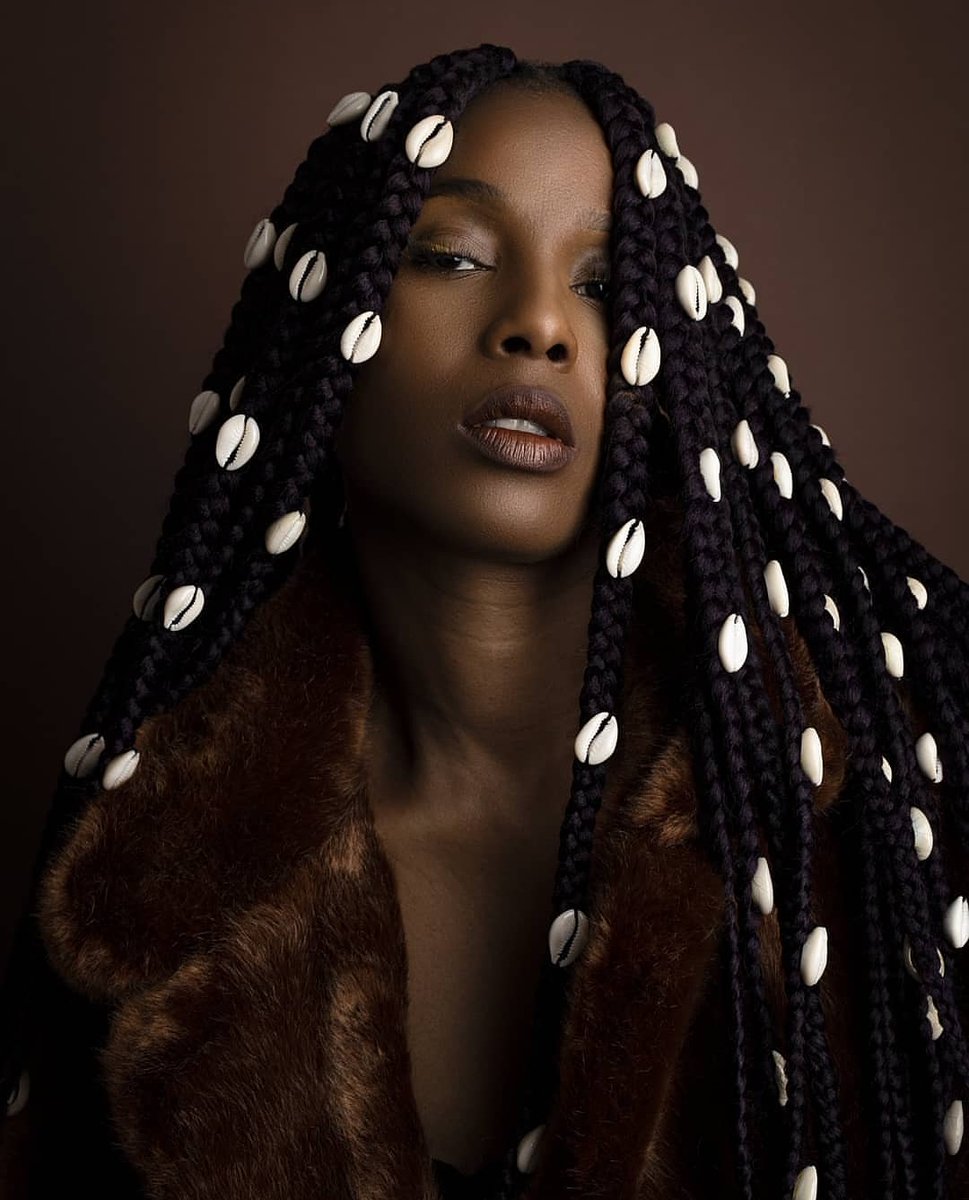 afrodyssee's tweet image. LUXURIANCE
Braids &amp;amp; Cowries by Arnaud Mellah. With Mousso. Mua Condy Bellia @mousso_paris #arnaudmellahpotography #moussoparis #africanbraids #cowries #melanin #paris #geneva #afrodyssee