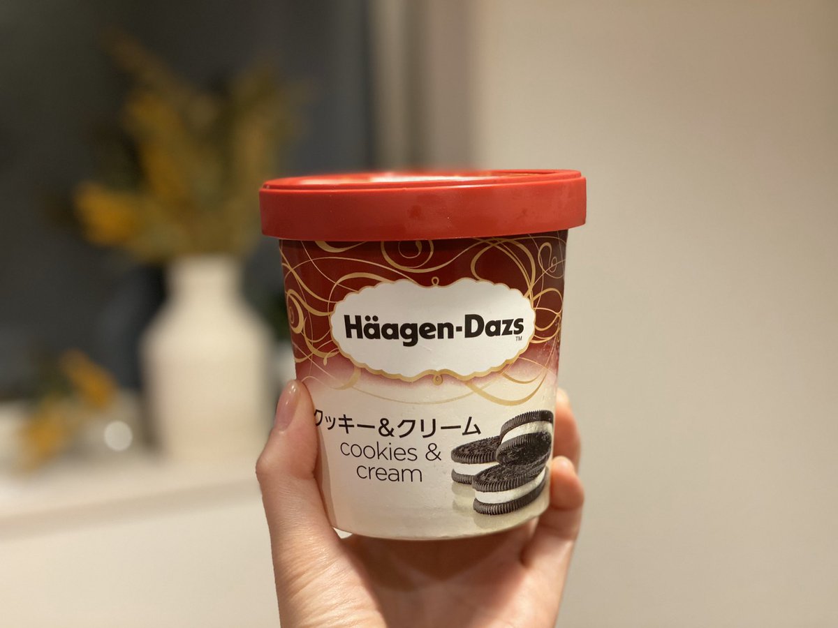 藤岡みなみ 新刊でました 家最高 ってなるもの ハーゲンダッツのパイント クッキーアンドクリームのパイント クッキーが何倍も大きい気がするんだけど どうでしょうか T Co Qrd6ribgg3 Twitter 藤岡みなみ 新刊でました 家最高 ってなるもの ハーゲンダッツのパイント クッキーアンドクリームのパイント クッキーが何倍も大きい気がするんだけど どうでしょうか T Co Qrd6ribgg3 Twitter