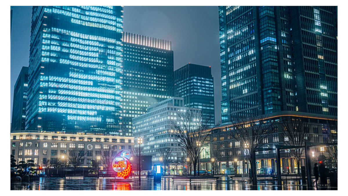 0q_xney's tweet photo. 丸の内、夜景 https://t.co/uEEA44Yy5T