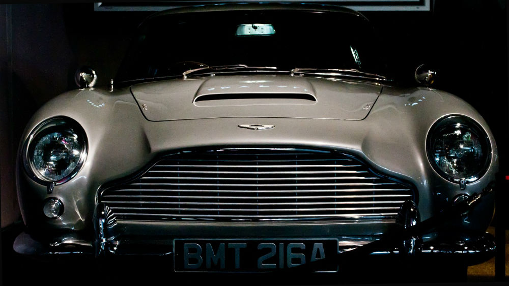 Aston Martin DB5
#1960sBritishCars #1960sClassicCars #1960sSportsCars #BritishCars #BritishClassicCars #BritishSportsCars #ClassicCars #Cars #Automotive
carsmotorbikes.com/2018/01/aston-…