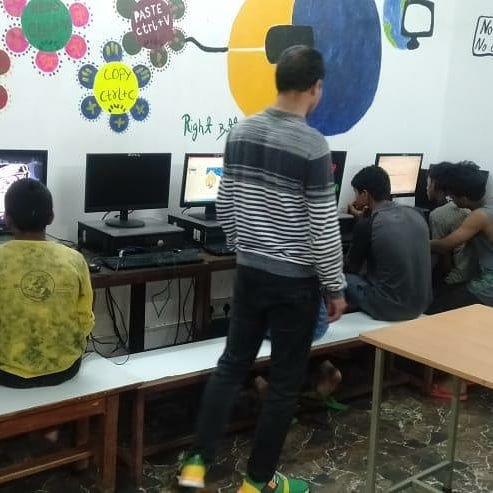 rainbowhomesin's tweet photo. #online #learning #guided #movie #sessions #crafts are some ways you can keep your #children #entertained while making #learning #fun share with us if you have more tips to keep our children at #rainbowhomeprogram #happy in #lockdown as #indiafightscorona #worldfightscorona https://t.co/r90lpUzNRl