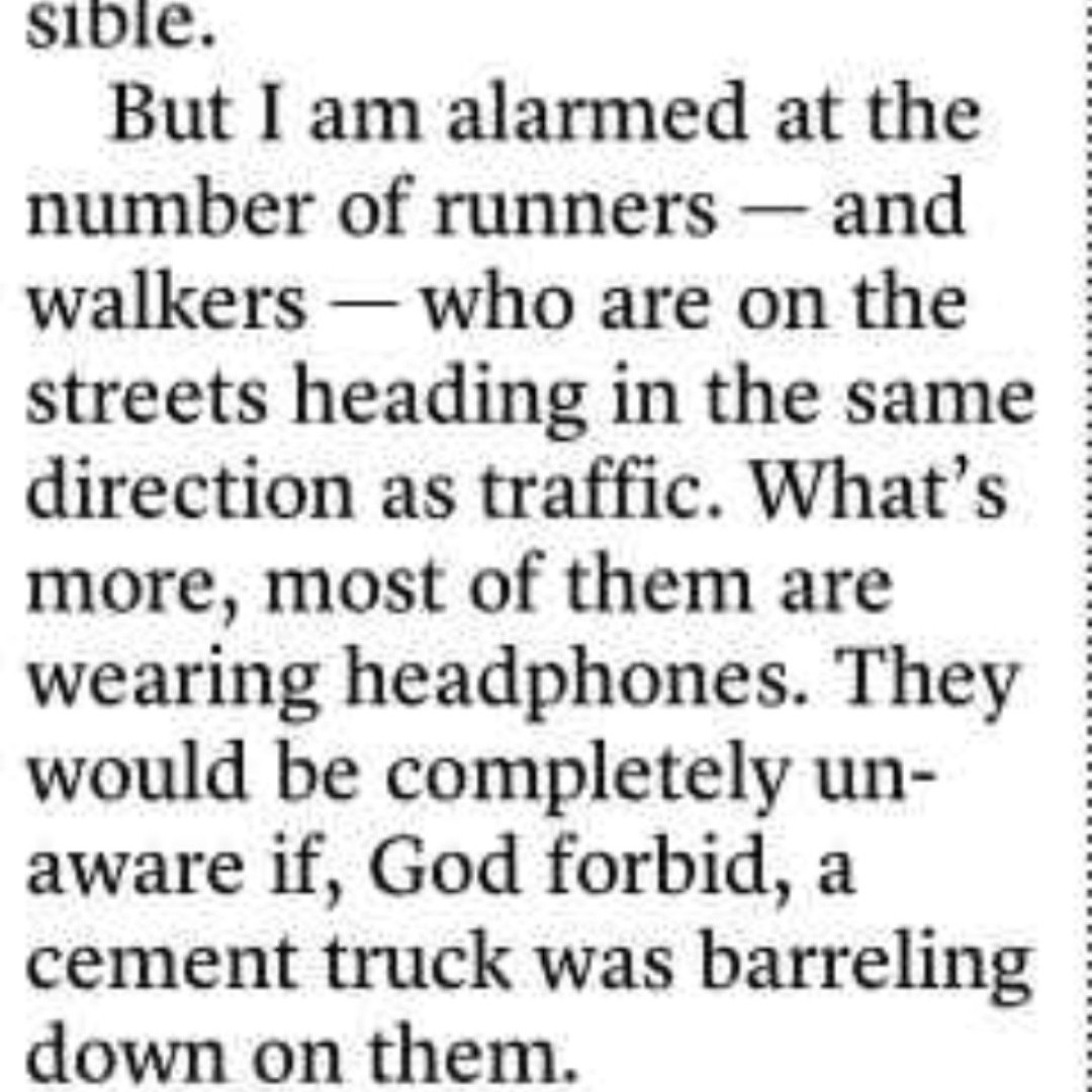 RunEasierPose's tweet photo. For safety on the roads, runners should run facing traffic (ie left side of the road) !!! And be sure you can hear cars and bikes through your headphones. 👍 https://t.co/MJc8ABgGFq