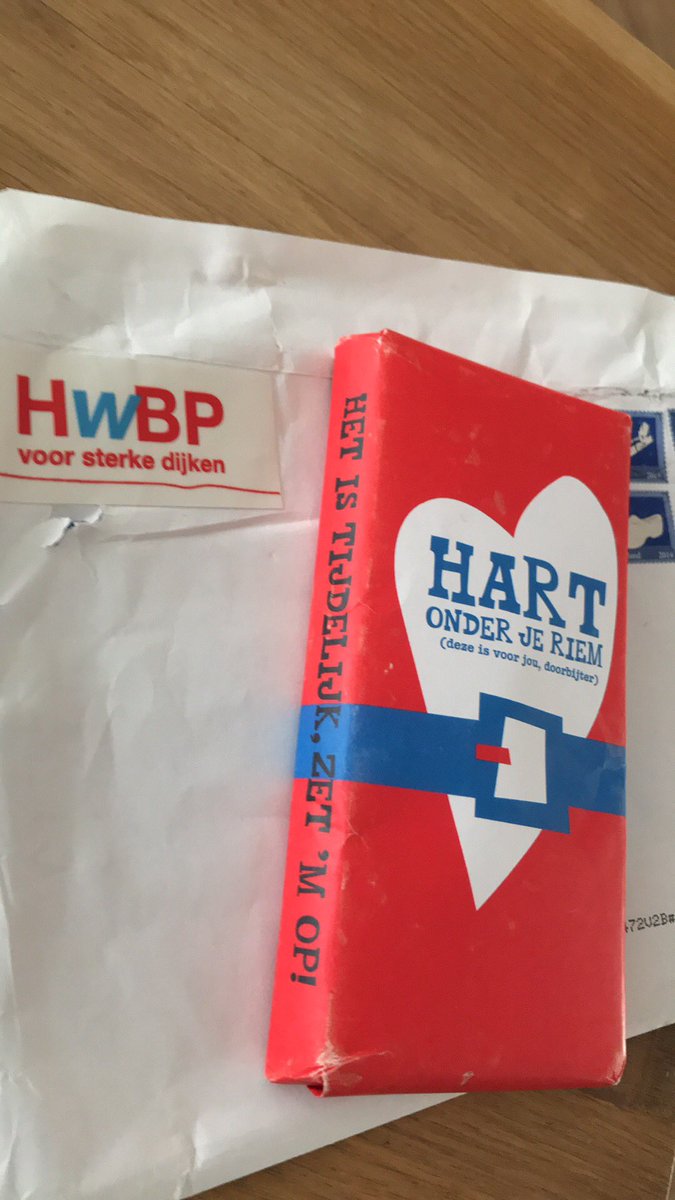 slafourcade's tweet photo. Hoe fijn is dit! Een hart onder de riem. Kon niet op een beter moment komen. En inderdaad het is maar tijdelijk. Even doorbijten nog. #houdvol #dijkwerkers #HWBP https://t.co/ZCQRp2WVxL